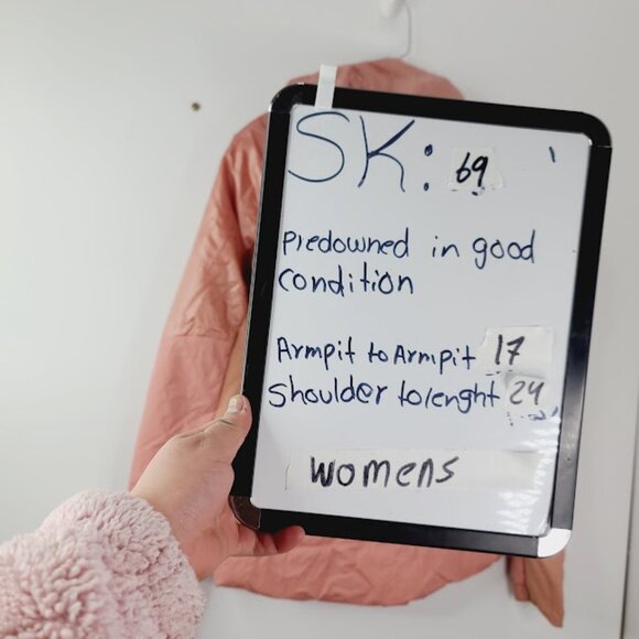 Lululemon Women's Pink Running Down For It All Hooded Puffer Jacket Size 4 - Picture 7 of 7